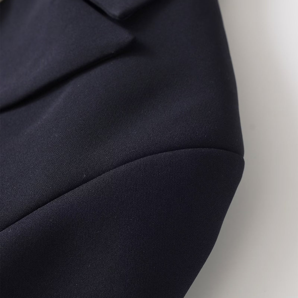 Commuting style slim fit double breasted jacket
