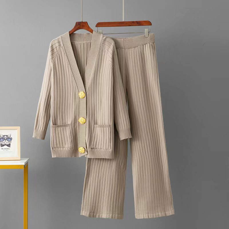 Women's Two-Piece Set - Trendy Elegant The East Village BYMANYC ® New York
